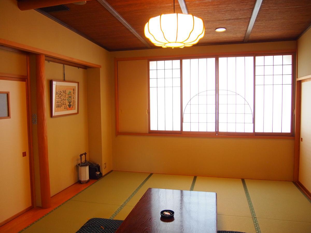 Chuo Hotel Chikuma Экстерьер фото