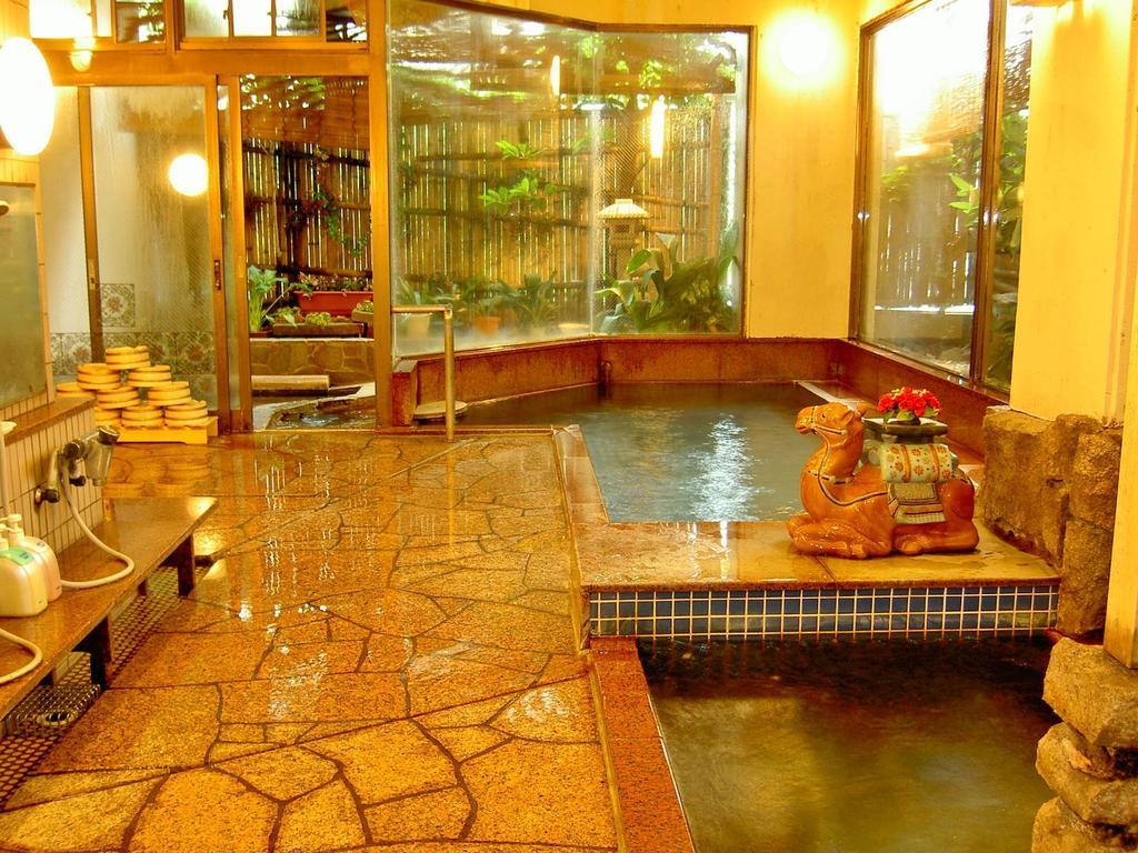 Chuo Hotel Chikuma Экстерьер фото